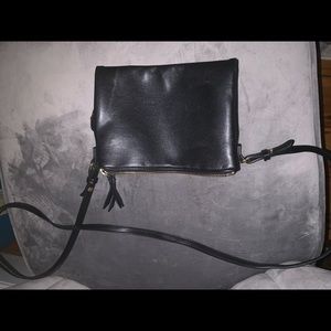 2 old navy cross bodies